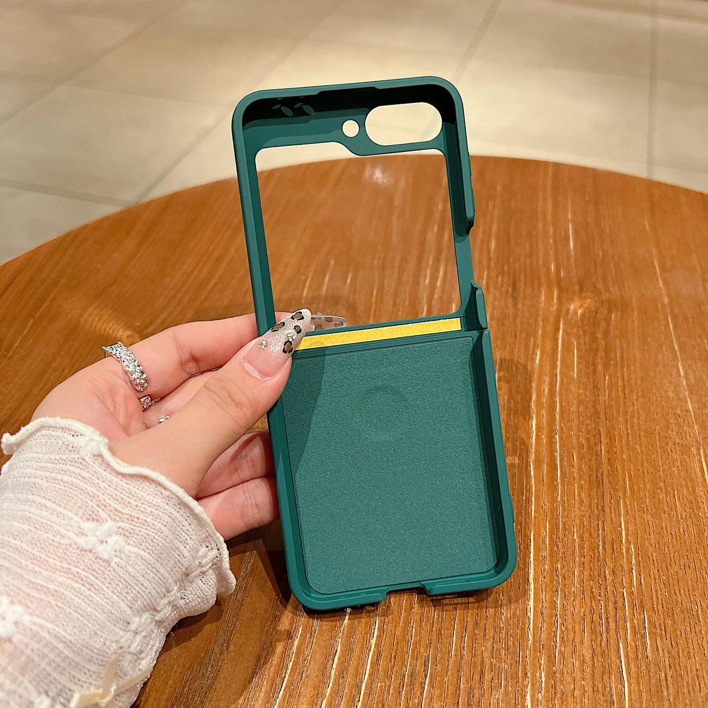 Funda de teléfono con soporte de anillo de silicona líquida de Color caramelo oficial de lujo Samsung Galaxy Z Flip 7 6 5 4 3 funda protectora a prueba de golpes