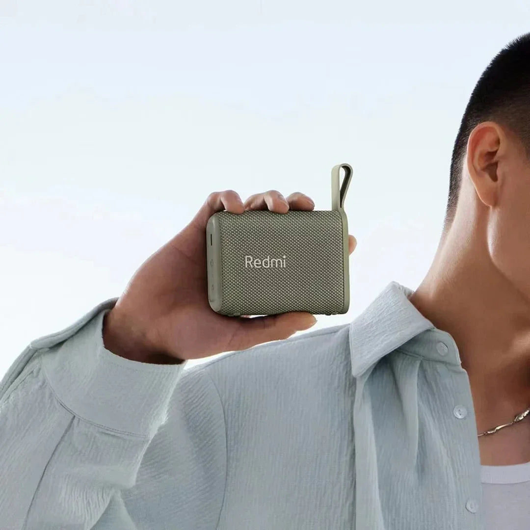 Xiaomi Redmi Altavoz Bluetooth portátil al aire libre IP67 estéreo potente caja de sonido BT5.3 RGB doble emparejamiento TWS conectividad colorida
