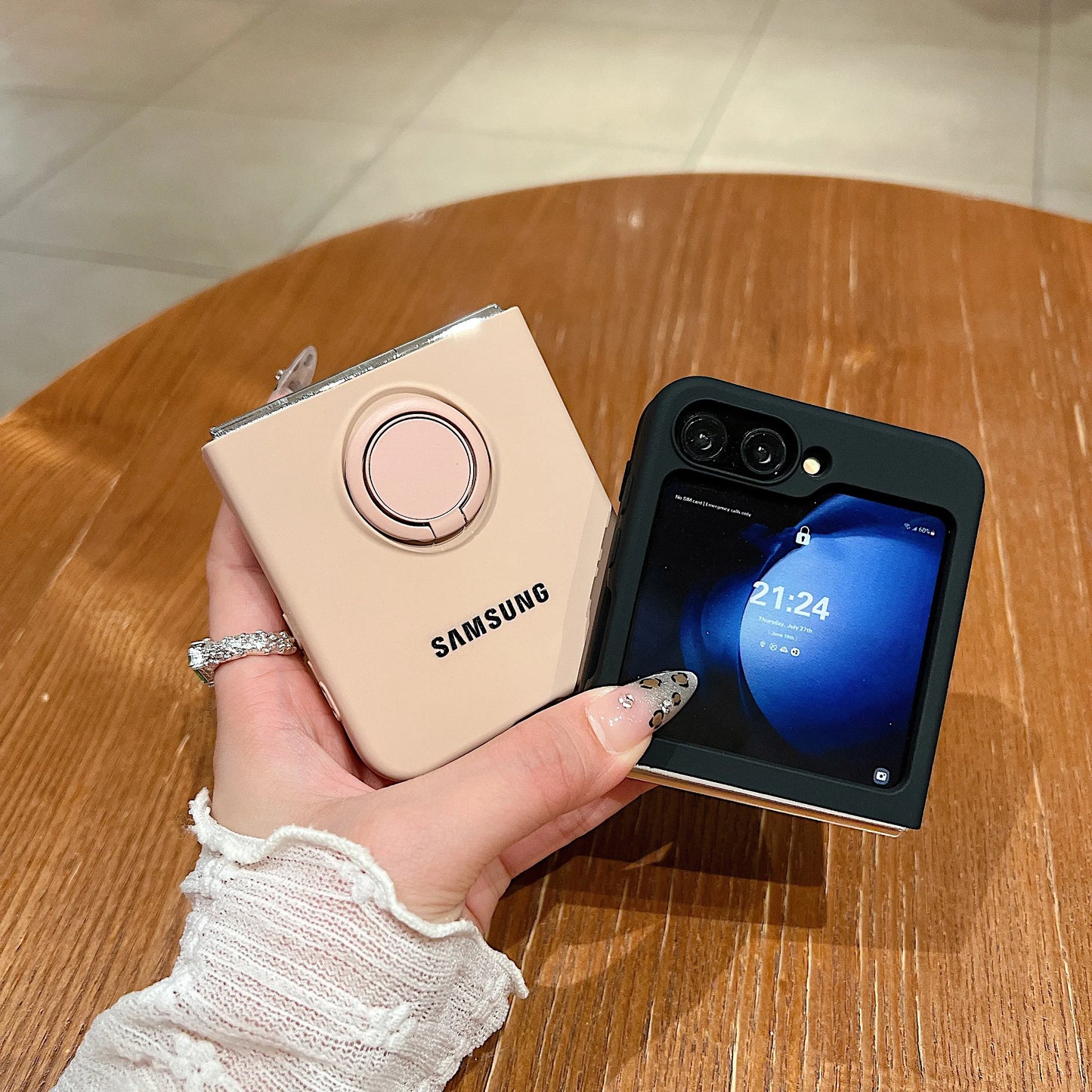 Funda de teléfono con soporte de anillo de silicona líquida de Color caramelo oficial de lujo Samsung Galaxy Z Flip 7 6 5 4 3 funda protectora a prueba de golpes