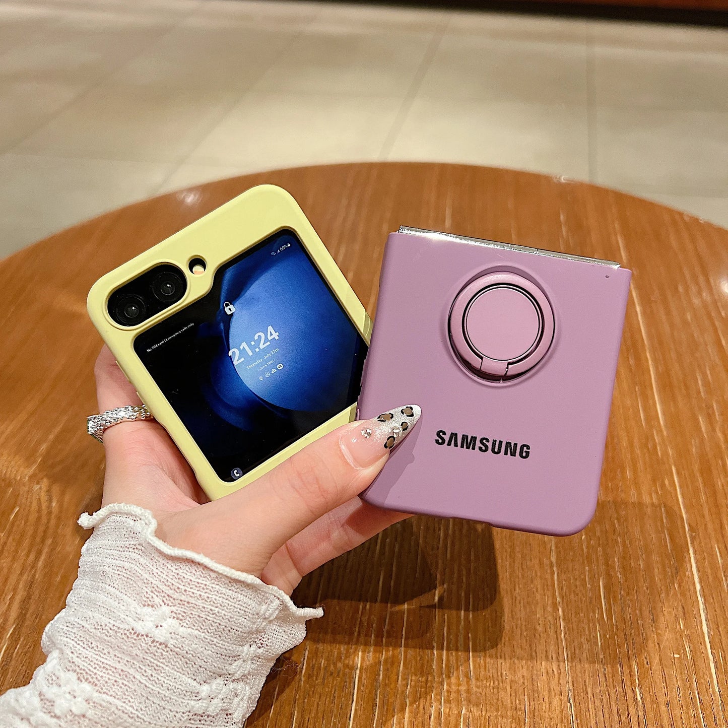 Funda de teléfono con soporte de anillo de silicona líquida de Color caramelo oficial de lujo Samsung Galaxy Z Flip 7 6 5 4 3 funda protectora a prueba de golpes